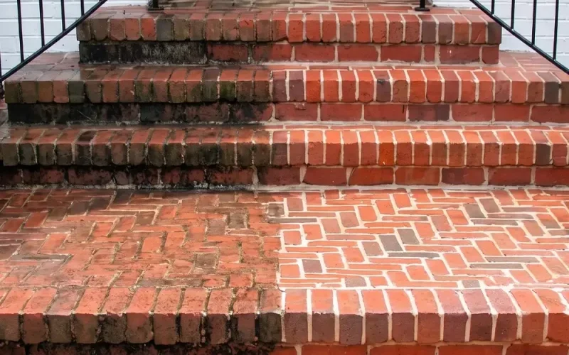 property-maintenance-power-washing-rnk5mjlgku1yq5quayr9bp6xz5wa2rahcn0mkax7qo.webp